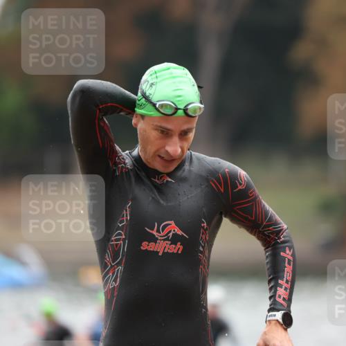14.09.2025 - Stadtparktriathlon Michael Strokosch http://msf.ph/oto/8865443 14.09.2025 09:03:44 Schwimmen 381, 391 meine-sportfotos.de