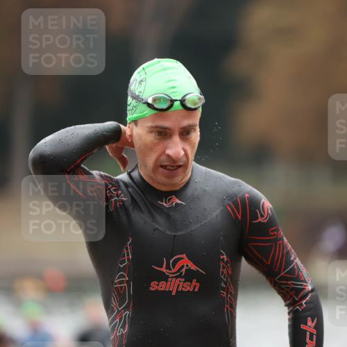 14.09.2025 - Stadtparktriathlon Michael Strokosch http://msf.ph/oto/8865446 14.09.2025 09:03:45 Schwimmen 381, 383, 391 meine-sportfotos.de
