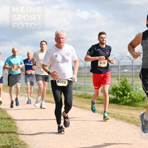 14.09.2025 - Airport Race Dr. Thomas Lammeyer http://msf.ph/oto/8865459 14.09.2025 12:05:54 Laufen 918, 18, 4098, 639 meine-sportfotos.de