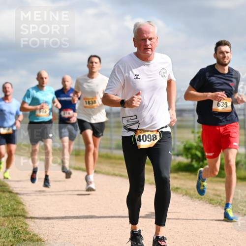 14.09.2025 - Airport Race Dr. Thomas Lammeyer http://msf.ph/oto/8865476 14.09.2025 12:05:55 Laufen 1838, 4098, 639 meine-sportfotos.de