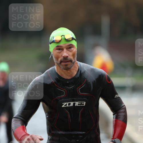 14.09.2025 - Stadtparktriathlon Michael Strokosch http://msf.ph/oto/8865496 14.09.2025 09:03:59 Schwimmen 379, 383, 398, 406, 421 meine-sportfotos.de