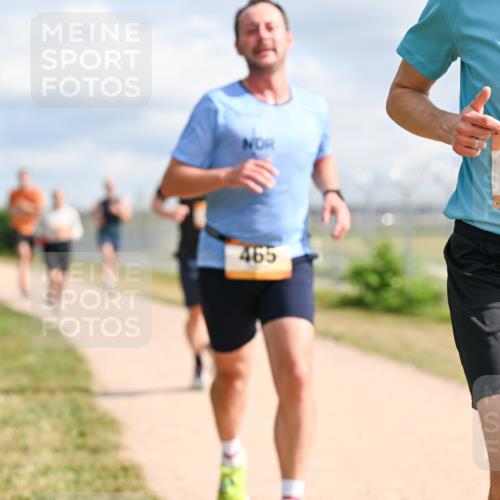 14.09.2025 - Airport Race Dr. Thomas Lammeyer http://msf.ph/oto/8865520 14.09.2025 12:05:59 Laufen 42, 918, 465 meine-sportfotos.de