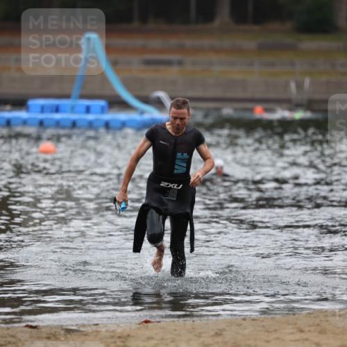 14.09.2025 - Stadtparktriathlon Michael Strokosch http://msf.ph/oto/8865569 14.09.2025 09:04:52 Schwimmen 432 meine-sportfotos.de