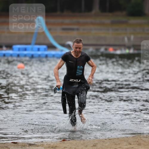 14.09.2025 - Stadtparktriathlon Michael Strokosch http://msf.ph/oto/8865575 14.09.2025 09:04:54 Schwimmen 432 meine-sportfotos.de