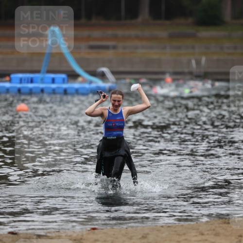14.09.2025 - Stadtparktriathlon Michael Strokosch http://msf.ph/oto/8865609 14.09.2025 09:05:16 Schwimmen 415 meine-sportfotos.de