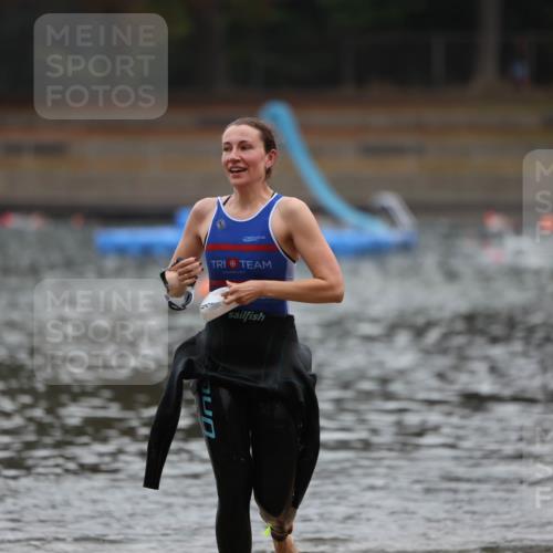 14.09.2025 - Stadtparktriathlon Michael Strokosch http://msf.ph/oto/8865618 14.09.2025 09:05:22 Schwimmen 415 meine-sportfotos.de