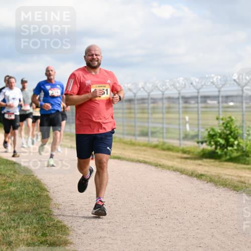 14.09.2025 - Airport Race Dr. Thomas Lammeyer http://msf.ph/oto/8865621 14.09.2025 12:06:05 Laufen 1 meine-sportfotos.de
