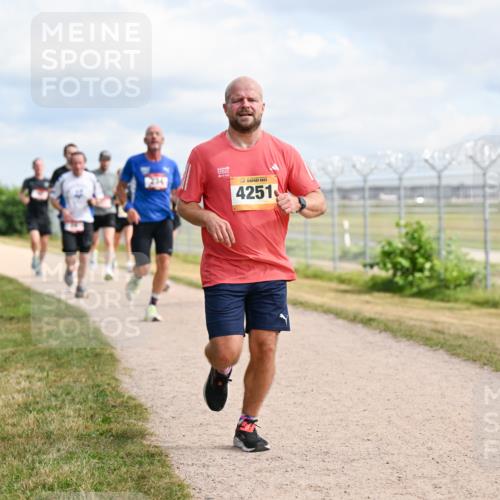 14.09.2025 - Airport Race Dr. Thomas Lammeyer http://msf.ph/oto/8865636 14.09.2025 12:06:06 Laufen 4251 meine-sportfotos.de