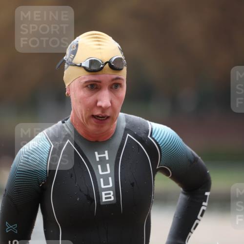 14.09.2025 - Stadtparktriathlon Michael Strokosch http://msf.ph/oto/8865676 14.09.2025 09:10:33 Schwimmen 473 meine-sportfotos.de