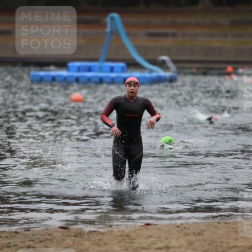 14.09.2025 - Stadtparktriathlon Michael Strokosch http://msf.ph/oto/8865681 14.09.2025 09:10:47 Schwimmen 484 meine-sportfotos.de