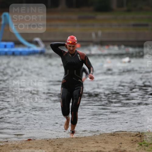 14.09.2025 - Stadtparktriathlon Michael Strokosch http://msf.ph/oto/8865758 14.09.2025 09:11:19 Schwimmen 466 meine-sportfotos.de