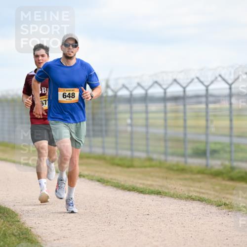 14.09.2025 - Airport Race Dr. Thomas Lammeyer http://msf.ph/oto/8865773 14.09.2025 12:06:16 Laufen 671, 648 meine-sportfotos.de