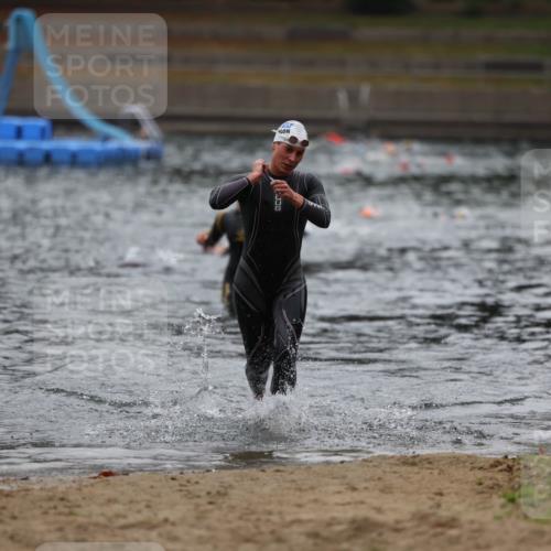 14.09.2025 - Stadtparktriathlon Michael Strokosch http://msf.ph/oto/8865785 14.09.2025 09:11:29 Schwimmen 457 meine-sportfotos.de