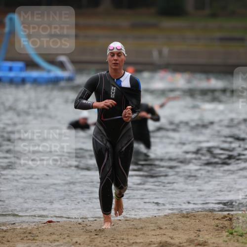 14.09.2025 - Stadtparktriathlon Michael Strokosch http://msf.ph/oto/8865791 14.09.2025 09:11:30 Schwimmen 457 meine-sportfotos.de
