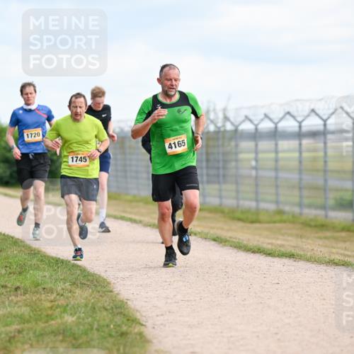 14.09.2025 - Airport Race Dr. Thomas Lammeyer http://msf.ph/oto/8865850 14.09.2025 12:06:23 Laufen 1720, 1745, 4165 meine-sportfotos.de