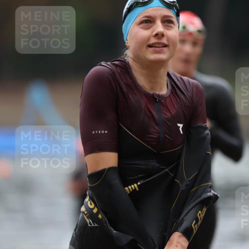 14.09.2025 - Stadtparktriathlon Michael Strokosch http://msf.ph/oto/8865881 14.09.2025 09:12:01 Schwimmen 452, 453, 460, 462, 475 meine-sportfotos.de