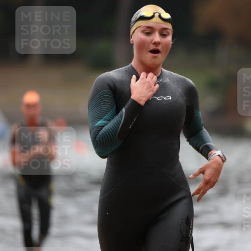 14.09.2025 - Stadtparktriathlon Michael Strokosch http://msf.ph/oto/8865892 14.09.2025 09:12:05 Schwimmen 452, 475 meine-sportfotos.de