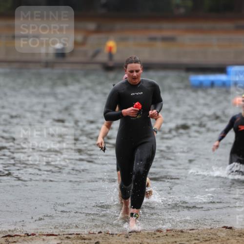 14.09.2025 - Stadtparktriathlon Michael Strokosch http://msf.ph/oto/8865931 14.09.2025 09:12:39 Schwimmen 459, 463, 467, 468, 483 meine-sportfotos.de