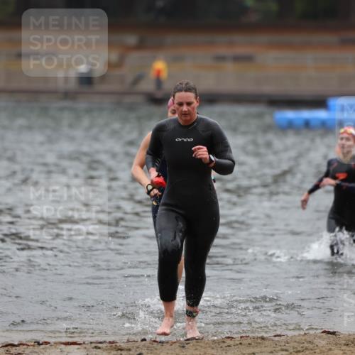 14.09.2025 - Stadtparktriathlon Michael Strokosch http://msf.ph/oto/8865932 14.09.2025 09:12:40 Schwimmen 459, 463, 467, 468, 483 meine-sportfotos.de
