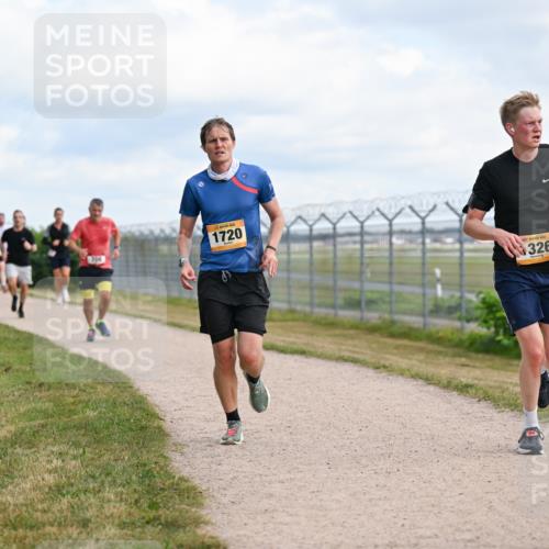 14.09.2025 - Airport Race Dr. Thomas Lammeyer http://msf.ph/oto/8865935 14.09.2025 12:06:28 Laufen 300, 1720, 326 meine-sportfotos.de