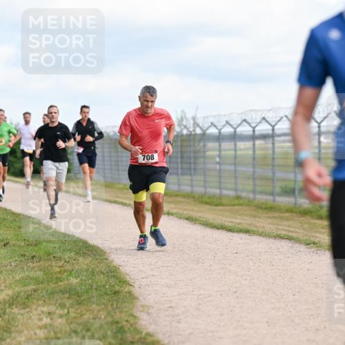 14.09.2025 - Airport Race Dr. Thomas Lammeyer http://msf.ph/oto/8865965 14.09.2025 12:06:30 Laufen 1720, 708 meine-sportfotos.de