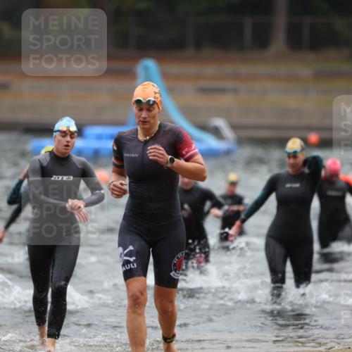 14.09.2025 - Stadtparktriathlon Michael Strokosch http://msf.ph/oto/8865991 14.09.2025 09:13:06 Schwimmen 454, 481, 493, 502 meine-sportfotos.de
