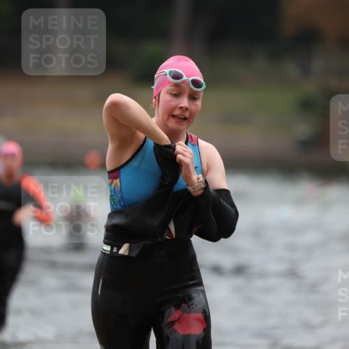 14.09.2025 - Stadtparktriathlon Michael Strokosch http://msf.ph/oto/8866016 14.09.2025 09:13:14 Schwimmen 471, 472, 479, 481, 493 meine-sportfotos.de