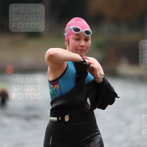 14.09.2025 - Stadtparktriathlon Michael Strokosch http://msf.ph/oto/8866022 14.09.2025 09:13:15 Schwimmen 471, 472, 479, 481, 493 meine-sportfotos.de