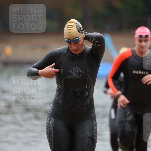 14.09.2025 - Stadtparktriathlon Michael Strokosch http://msf.ph/oto/8866035 14.09.2025 09:13:18 Schwimmen 471, 472, 479, 481 meine-sportfotos.de