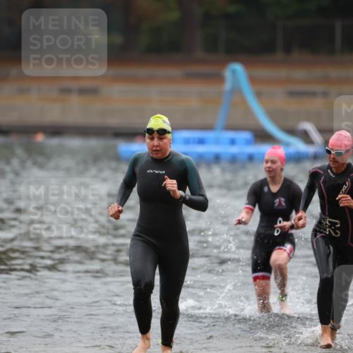 14.09.2025 - Stadtparktriathlon Michael Strokosch http://msf.ph/oto/8866086 14.09.2025 09:13:45 Schwimmen 438, 439, 443, 455, 464, 482, 485, 492, 497, 499 meine-sportfotos.de