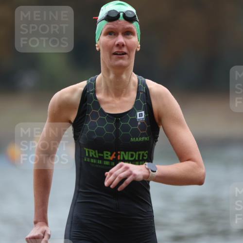 14.09.2025 - Stadtparktriathlon Michael Strokosch http://msf.ph/oto/8866109 14.09.2025 09:13:55 Schwimmen 442, 443, 455, 482, 485, 497, 498, 499 meine-sportfotos.de