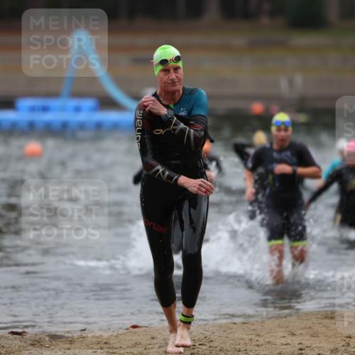 14.09.2025 - Stadtparktriathlon Michael Strokosch http://msf.ph/oto/8866130 14.09.2025 09:14:11 Schwimmen 469, 486, 495, 500 meine-sportfotos.de