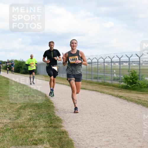 14.09.2025 - Airport Race Dr. Thomas Lammeyer http://msf.ph/oto/8866133 14.09.2025 12:06:44 Laufen 1892 meine-sportfotos.de