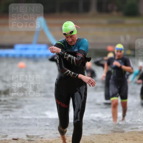 14.09.2025 - Stadtparktriathlon Michael Strokosch http://msf.ph/oto/8866135 14.09.2025 09:14:12 Schwimmen 469, 486, 495, 500, 506 meine-sportfotos.de