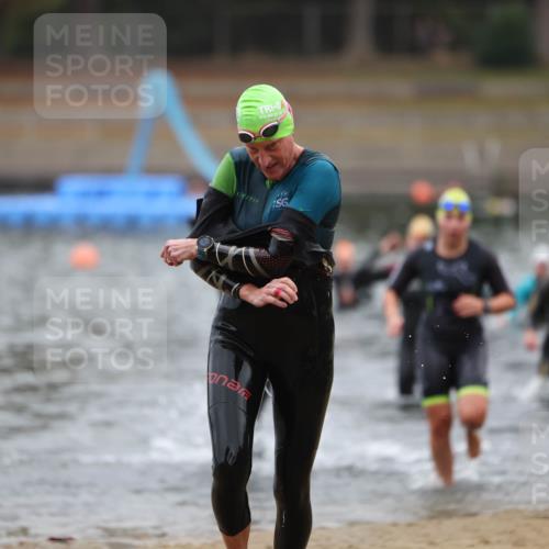 14.09.2025 - Stadtparktriathlon Michael Strokosch http://msf.ph/oto/8866137 14.09.2025 09:14:12 Schwimmen 469, 486, 495, 500, 506 meine-sportfotos.de