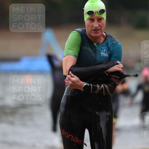 14.09.2025 - Stadtparktriathlon Michael Strokosch http://msf.ph/oto/8866150 14.09.2025 09:14:14 Schwimmen 469, 486, 495, 500, 506 meine-sportfotos.de