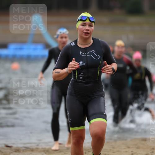 14.09.2025 - Stadtparktriathlon Michael Strokosch http://msf.ph/oto/8866154 14.09.2025 09:14:16 Schwimmen 469, 486, 495, 500, 506 meine-sportfotos.de