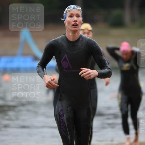 14.09.2025 - Stadtparktriathlon Michael Strokosch http://msf.ph/oto/8866170 14.09.2025 09:14:19 Schwimmen 469, 495, 500, 506 meine-sportfotos.de