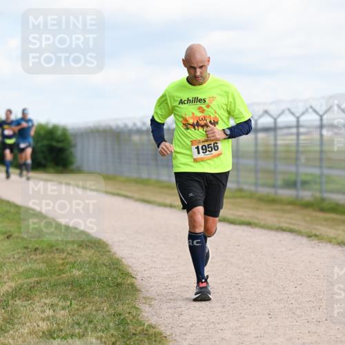 14.09.2025 - Airport Race Dr. Thomas Lammeyer http://msf.ph/oto/8866182 14.09.2025 12:06:48 Laufen 1956 meine-sportfotos.de