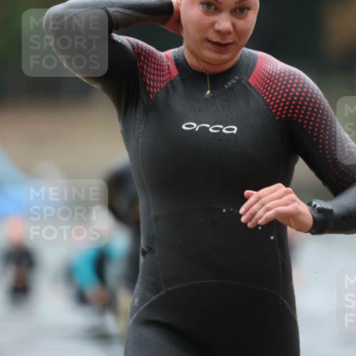 14.09.2025 - Stadtparktriathlon Michael Strokosch http://msf.ph/oto/8866188 14.09.2025 09:14:23 Schwimmen 450, 469, 500, 506 meine-sportfotos.de