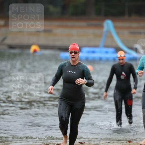14.09.2025 - Stadtparktriathlon Michael Strokosch http://msf.ph/oto/8866200 14.09.2025 09:14:31 Schwimmen 445, 448, 450, 458, 477 meine-sportfotos.de