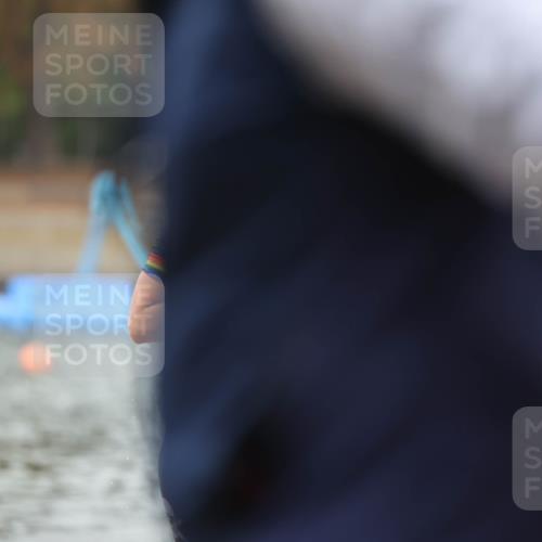 14.09.2025 - Stadtparktriathlon Michael Strokosch http://msf.ph/oto/8866237 14.09.2025 09:14:44 Schwimmen 447, 477, 505 meine-sportfotos.de