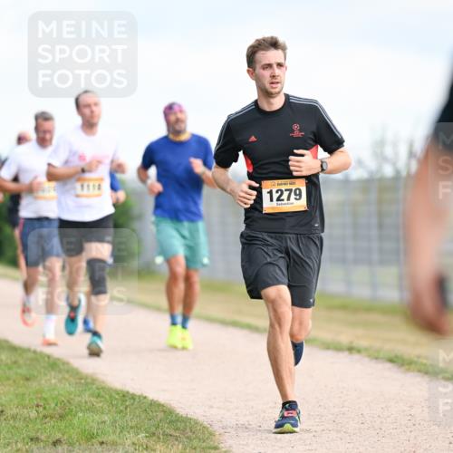 14.09.2025 - Airport Race Dr. Thomas Lammeyer http://msf.ph/oto/8866264 14.09.2025 12:06:59 Laufen 1279 meine-sportfotos.de