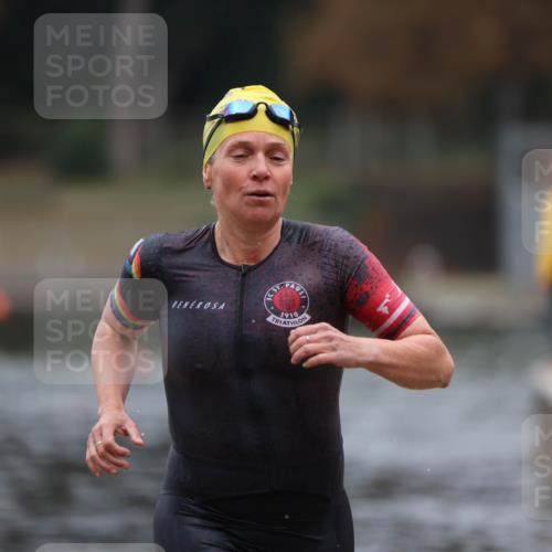 14.09.2025 - Stadtparktriathlon Michael Strokosch http://msf.ph/oto/8866294 14.09.2025 09:16:10 Schwimmen 446 meine-sportfotos.de