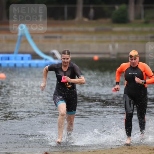 14.09.2025 - Stadtparktriathlon Michael Strokosch http://msf.ph/oto/8866302 14.09.2025 09:16:35 Schwimmen 440, 504 meine-sportfotos.de