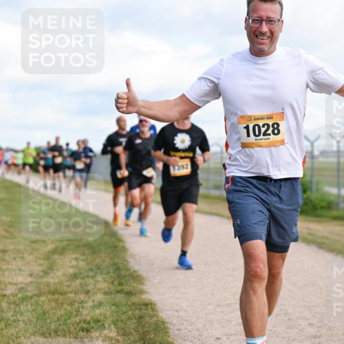 14.09.2025 - Airport Race Dr. Thomas Lammeyer http://msf.ph/oto/8866383 14.09.2025 12:07:07 Laufen 1392, 1028 meine-sportfotos.de