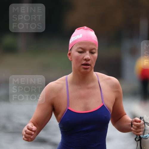 14.09.2025 - Stadtparktriathlon Michael Strokosch http://msf.ph/oto/8866436 14.09.2025 09:42:38 Schwimmen 574 meine-sportfotos.de