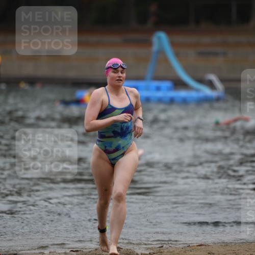 14.09.2025 - Stadtparktriathlon Michael Strokosch http://msf.ph/oto/8866456 14.09.2025 09:43:33 Schwimmen 605 meine-sportfotos.de