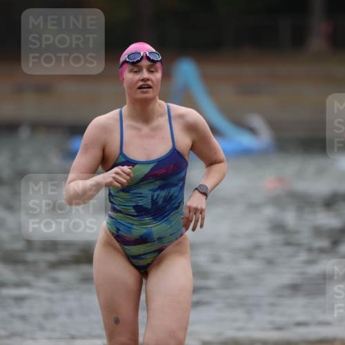 14.09.2025 - Stadtparktriathlon Michael Strokosch http://msf.ph/oto/8866464 14.09.2025 09:43:35 Schwimmen 605 meine-sportfotos.de