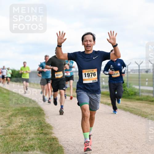 14.09.2025 - Airport Race Dr. Thomas Lammeyer http://msf.ph/oto/8866469 14.09.2025 12:07:13 Laufen 4055, 1976, 1976, 035 meine-sportfotos.de